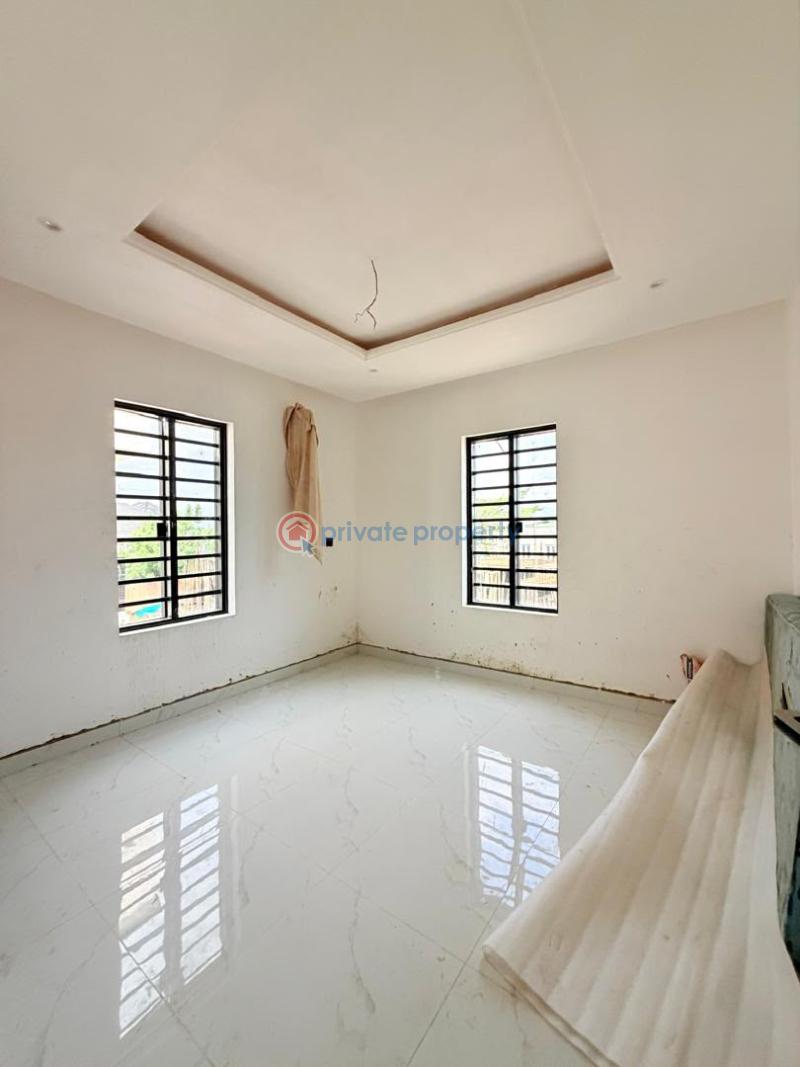 4 bedroom Detached Duplex For Sale Gbagada Lagos - 9