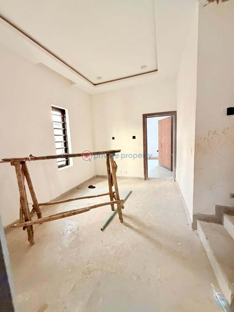4 bedroom Detached Duplex For Sale Gbagada Lagos - 12