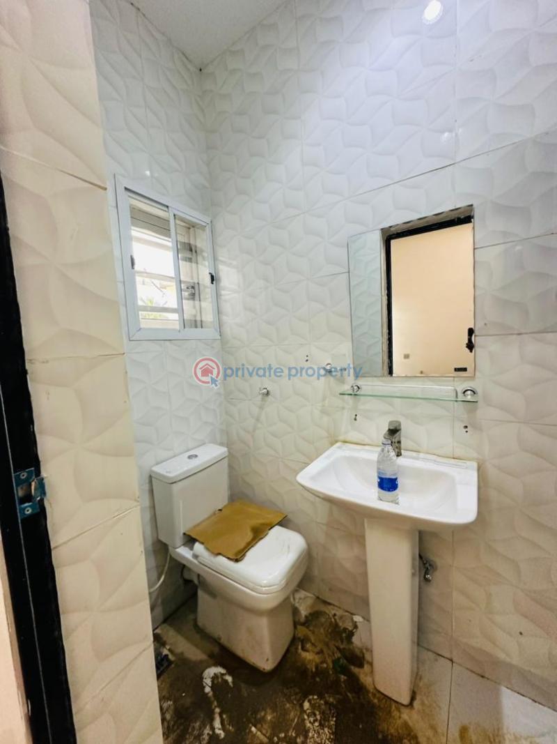 4 bedroom Detached Duplex For Sale Omole Phase 2 Ojodu Lagos - 12