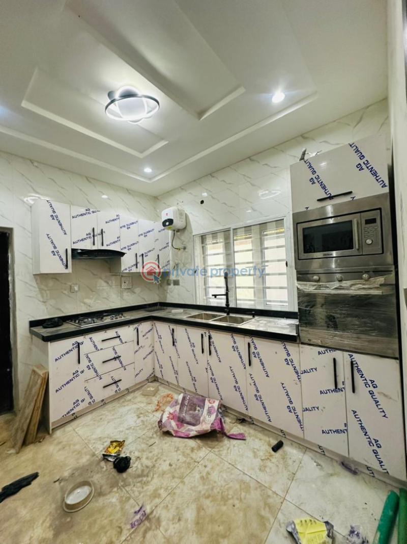 4 bedroom Detached Duplex For Sale Omole Phase 2 Ojodu Lagos - 2