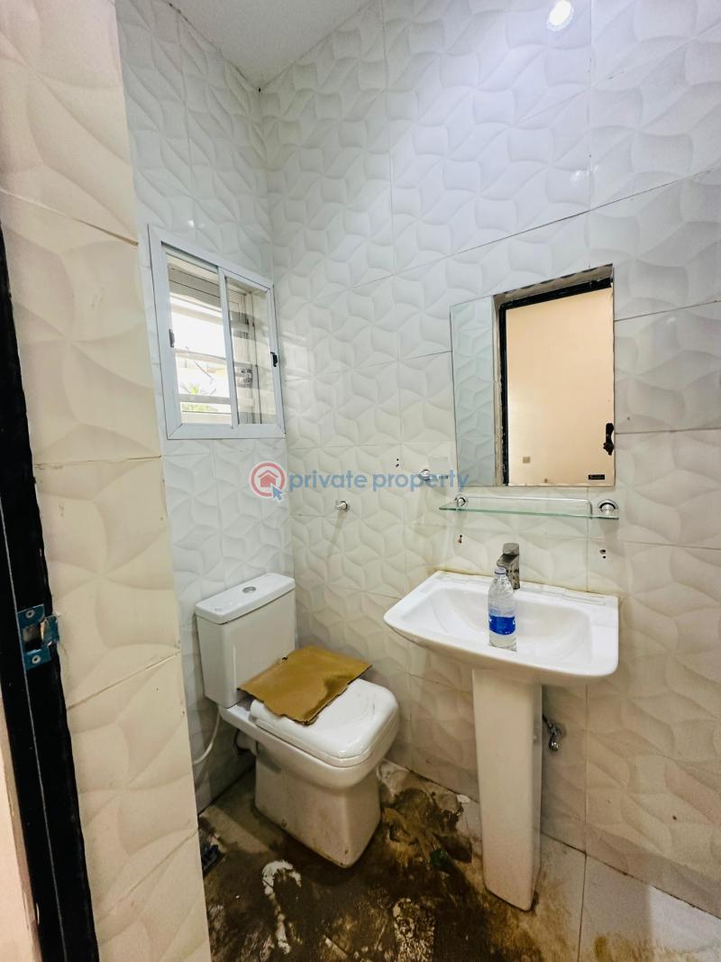 4 bedroom House For Sale Omole Phase 2 Ojodu Lagos - 1