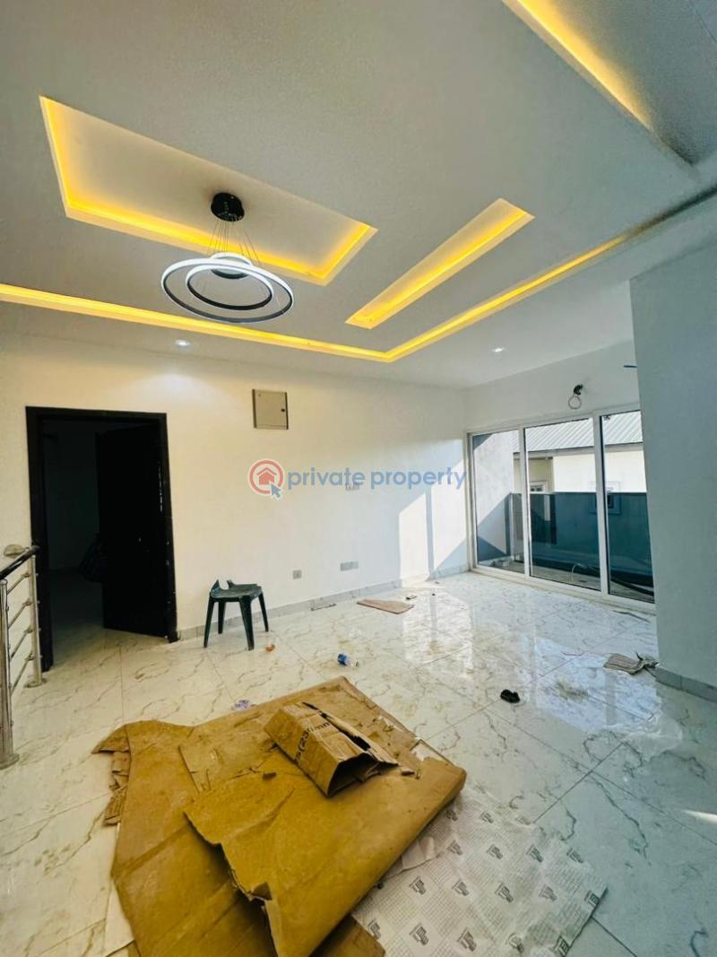 4 bedroom Detached Duplex For Sale Omole Phase 2 Ojodu Lagos - 5
