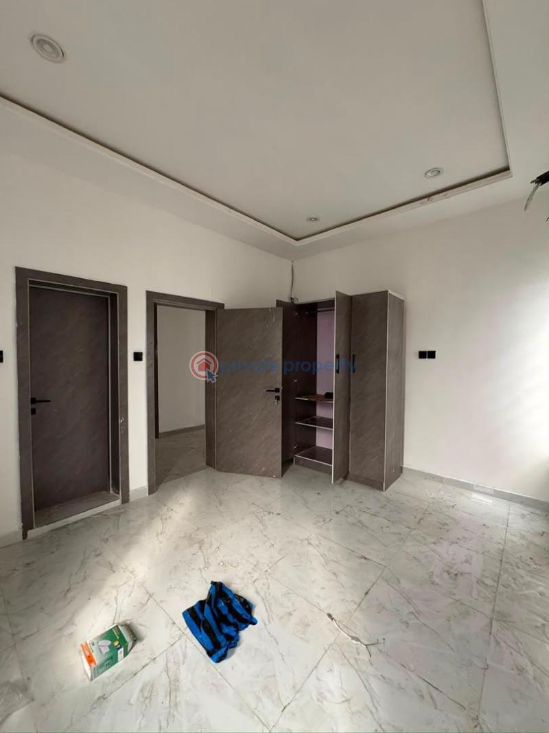 4 bedroom Detached Duplex For Sale Gbagada Lagos - 11