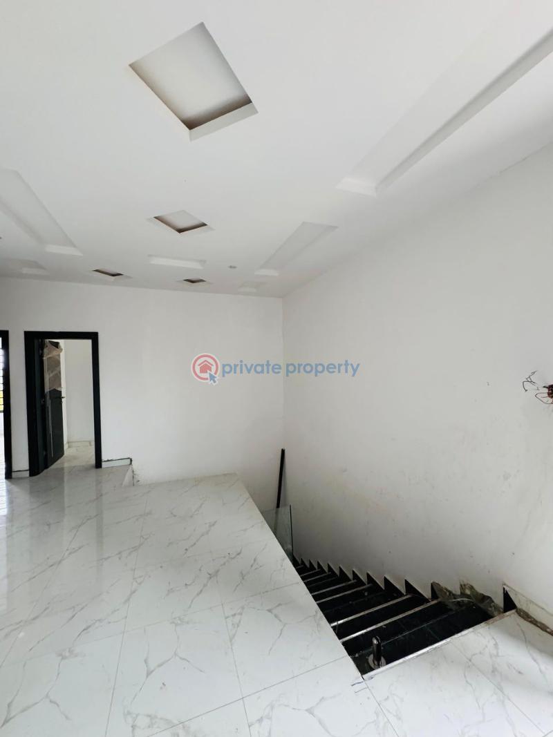 4 bedroom Detached Duplex For Sale Carlton Gate Estate Akobo Ibadan Oyo - 1