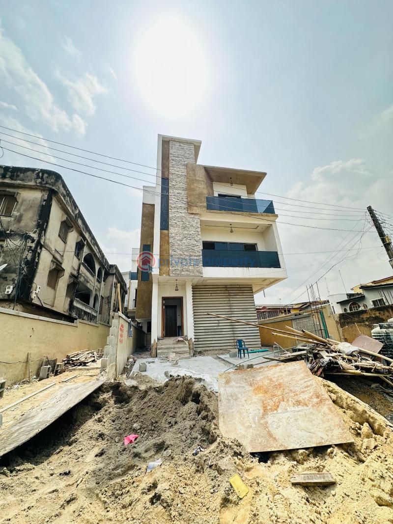 4 bedroom House For Sale Magodo Kosofe/Ikosi Lagos - 0