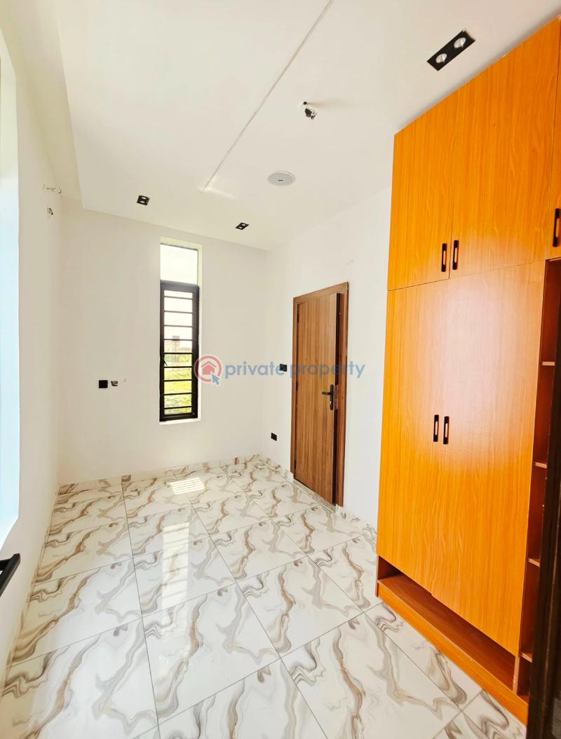 4 bedroom Detached Duplex For Sale Secure Estate At Ajah Lekki Ajah Lagos - 8