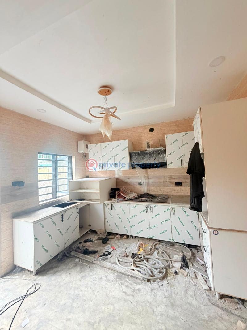 4 bedroom Detached Duplex For Sale Gbagada Lagos - 9