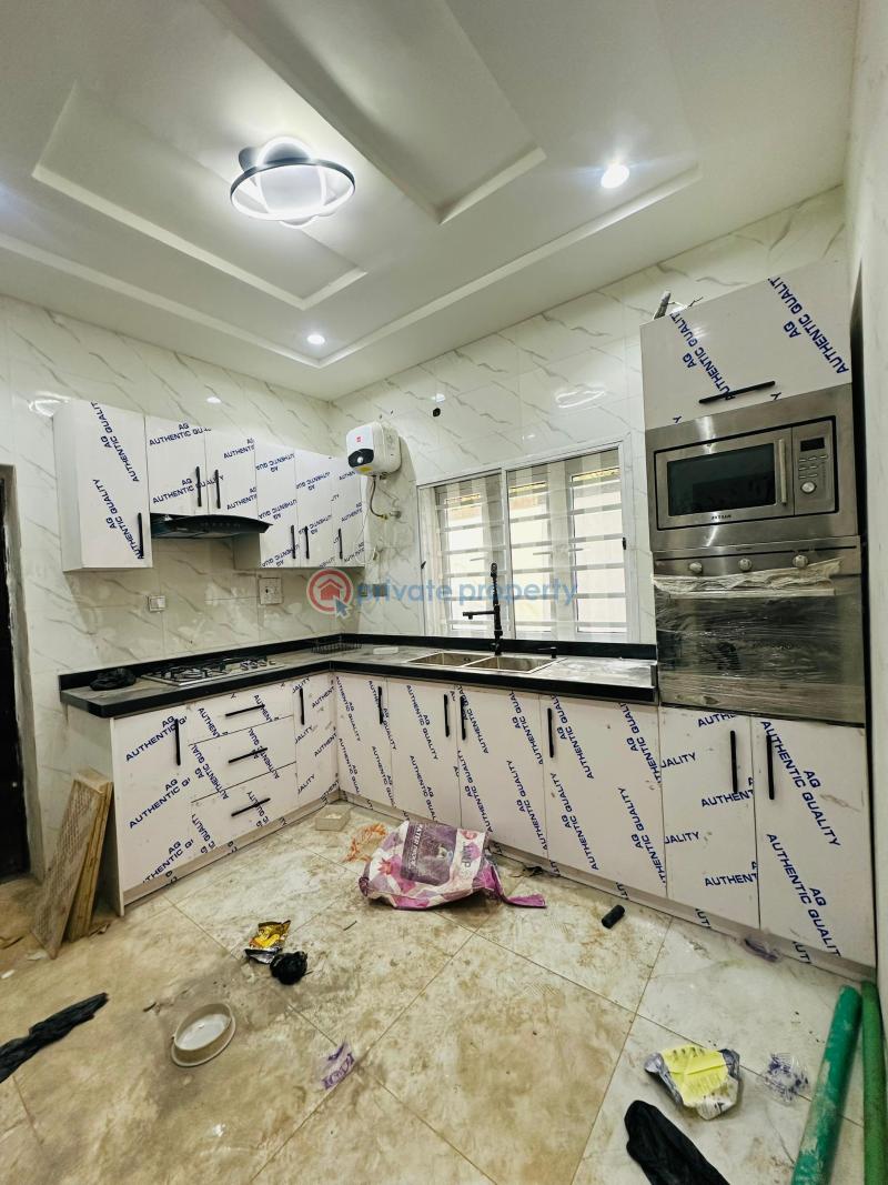 4 bedroom House For Sale Omole Phase 2 Ojodu Lagos - 0