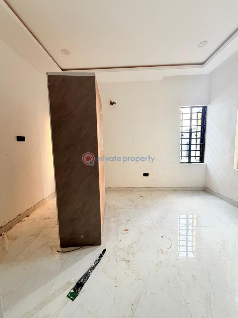 4 bedroom Detached Duplex For Sale Gbagada Lagos - 11