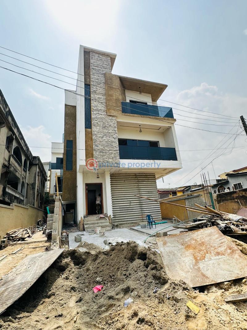 4 bedroom House For Sale Magodo Kosofe/Ikosi Lagos - 1