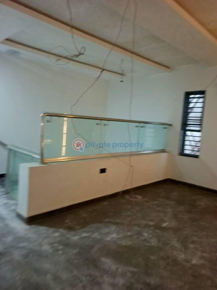 4 bedroom Detached Duplex For Rent Ojodu Estate, Behind Road Safety Office Berger Ojodu Lagos - 10
