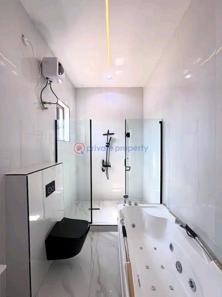 5 bedroom Detached Duplex For Sale Chevron Drive Lekki Lagos - 1