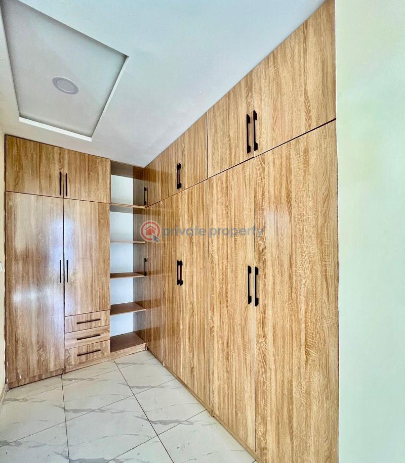 4 bedroom Detached Duplex For Sale Orchid Lagos Island  - 8