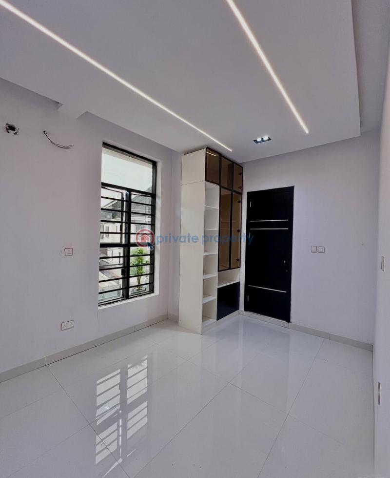 4 bedroom Detached Duplex For Sale Ikota Lekki Lagos - 4