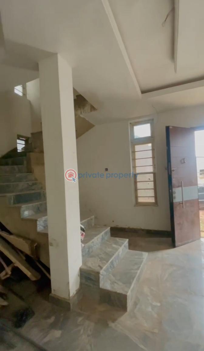 4 bedroom Duplex For Sale Banana Estate New Haven Extension Enugu Area  - 4