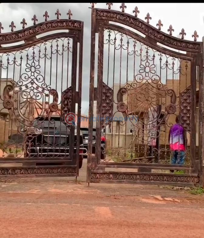 4 bedroom Duplex For Sale Banana Estate New Haven Extension Enugu Area  - 6