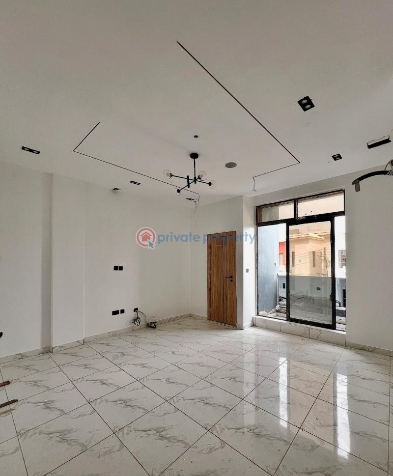 4 bedroom Maisonette For Sale Ologolo Lekki Lagos - 1