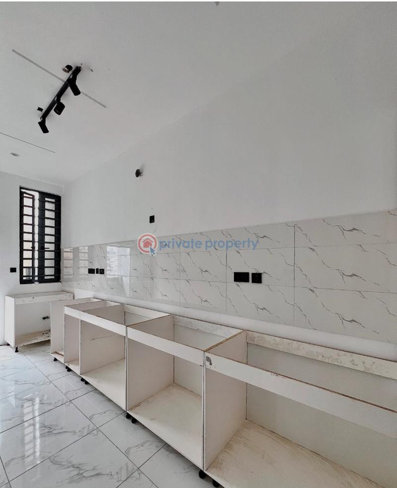 4 bedroom Maisonette For Sale Ologolo Lekki Lagos - 4