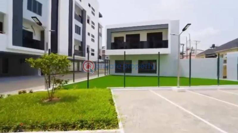 4 bedroom Maisonette For Sale Olaleye New Town Estate, Iponri Surulere Lagos - 8