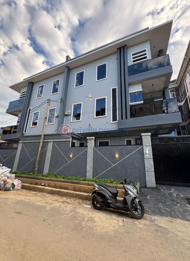 4 bedroom Semi detached Duplex For Sale Ebute Meta Ebute Metta Yaba Lagos - 2