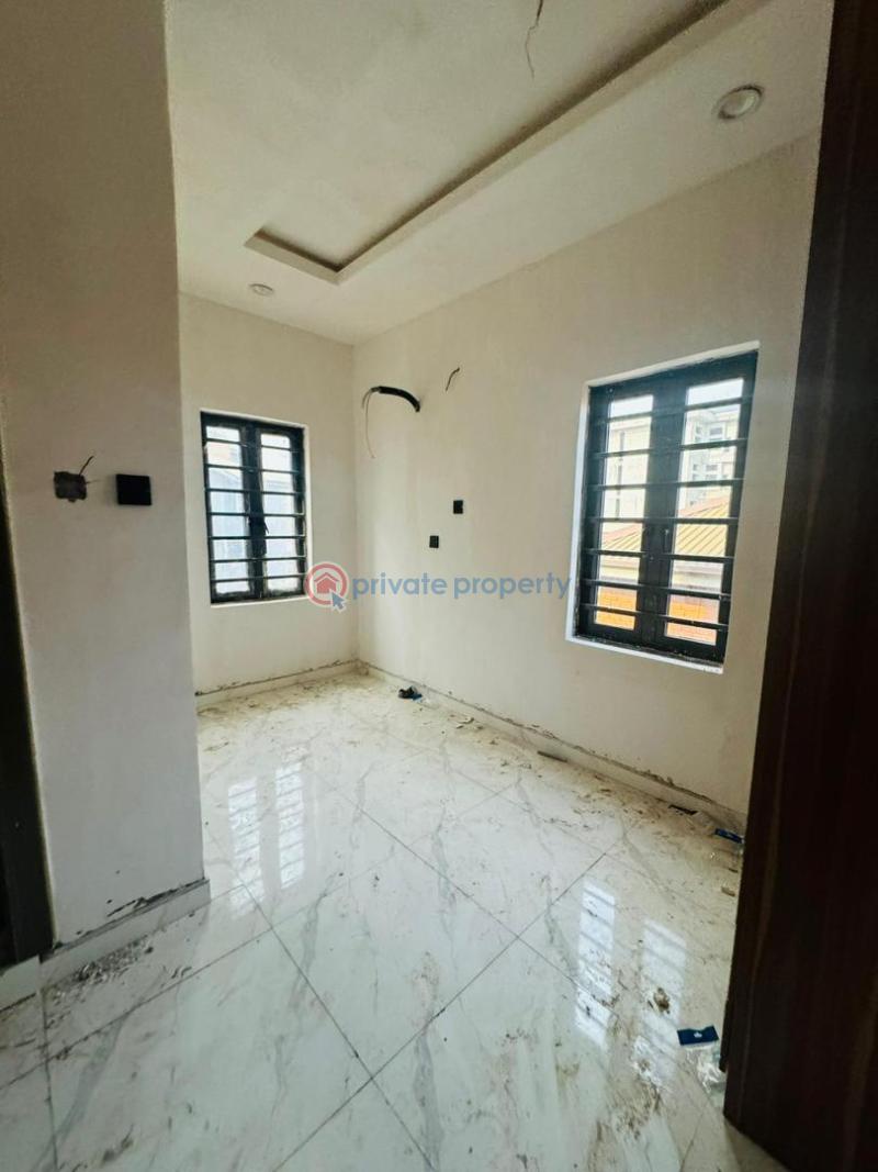 4 bedroom Semi detached Duplex For Sale Magodo GRA Phase 1 Ojodu Lagos - 4