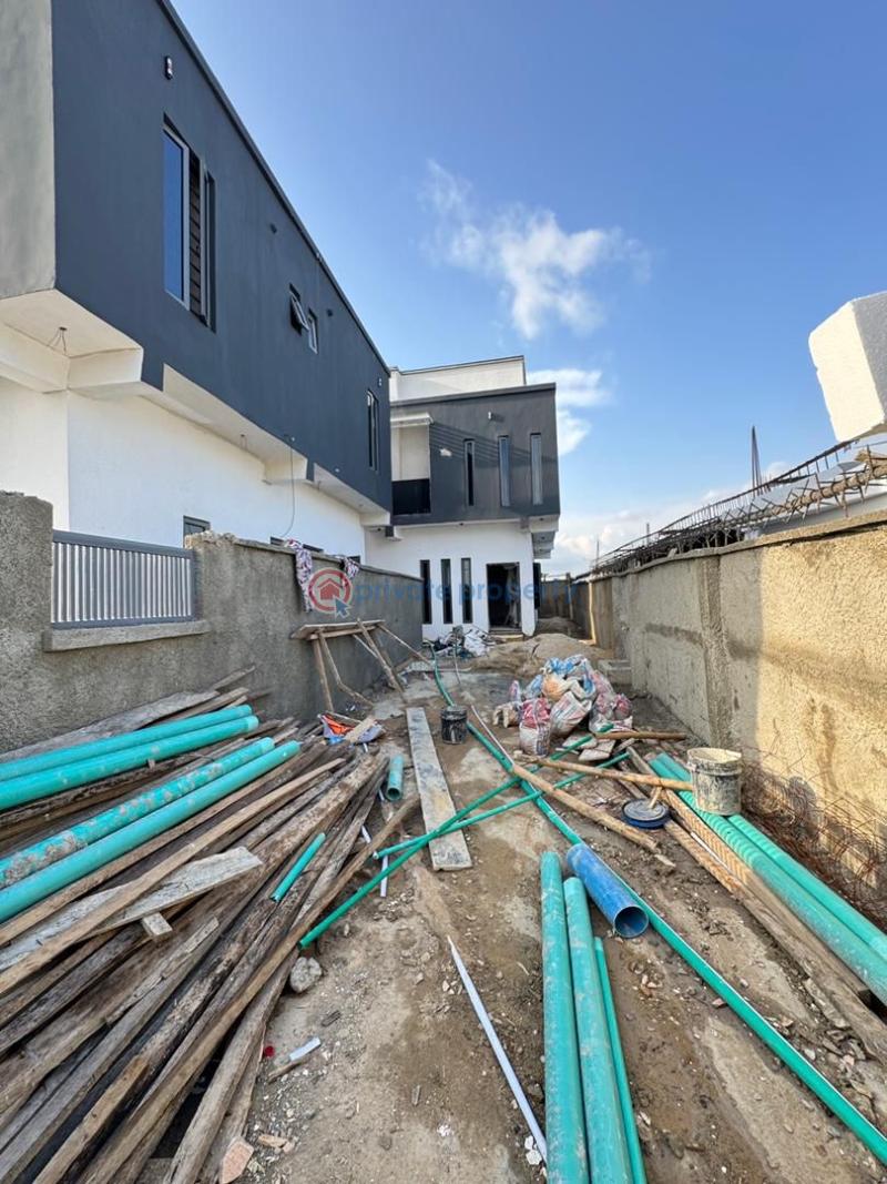 4 bedroom Semi detached Duplex For Sale Maryland Lagos - 2