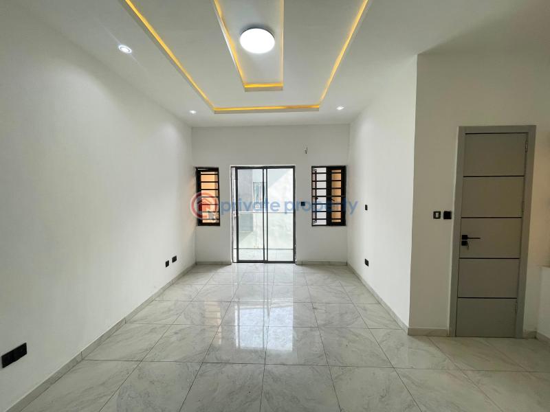 4 bedroom Flat & Apartment For Sale Ogudu Gra Phase 2 Ogudu GRA Lagos - 12