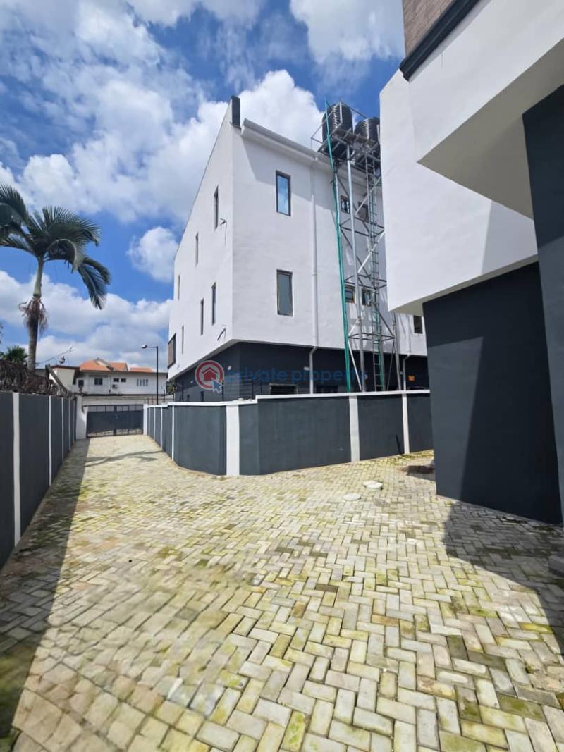 4 bedroom Duplex For Sale Anthony Village Maryland Lagos - 8