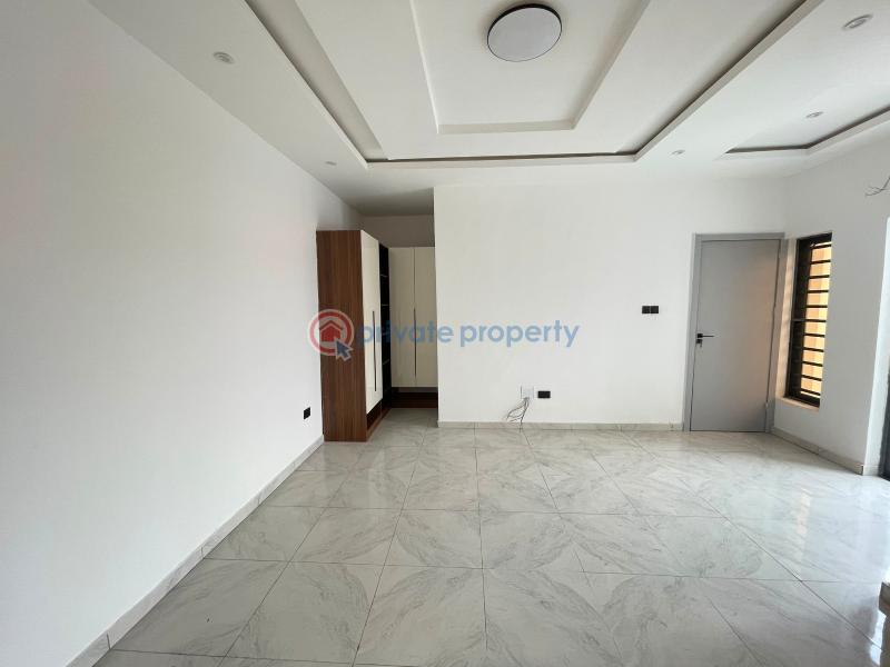 4 bedroom Flat & Apartment For Sale Ogudu Gra Phase 2 Ogudu GRA Lagos - 4