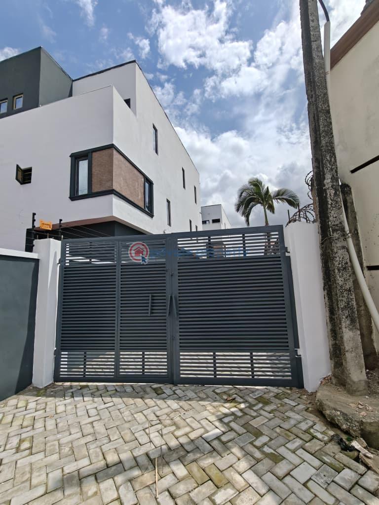 4 bedroom Flat & Apartment For Sale Anthony Village Maryland Lagos - 0