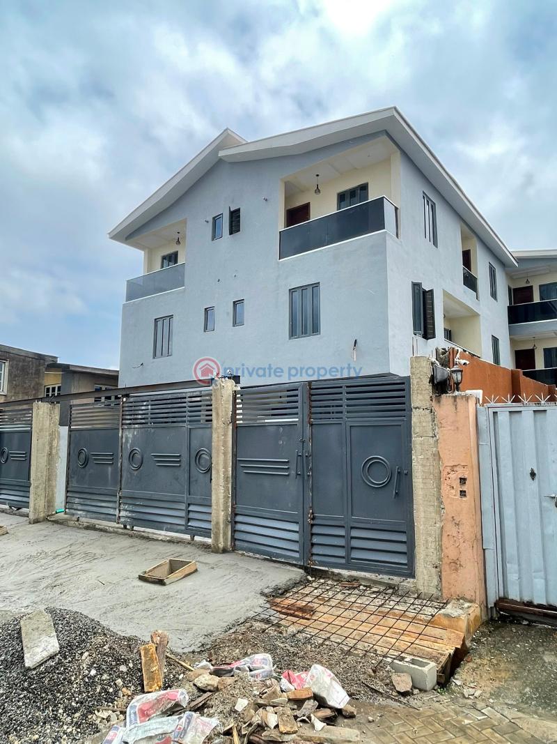4 bedroom Semi detached Duplex For Sale Gbagada Lagos - 11