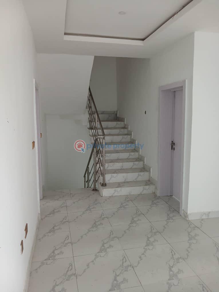 4 bedroom Semi detached Duplex For Rent Orchid Road Lekki Lagos Along Lekki Expressway Lagos - 4
