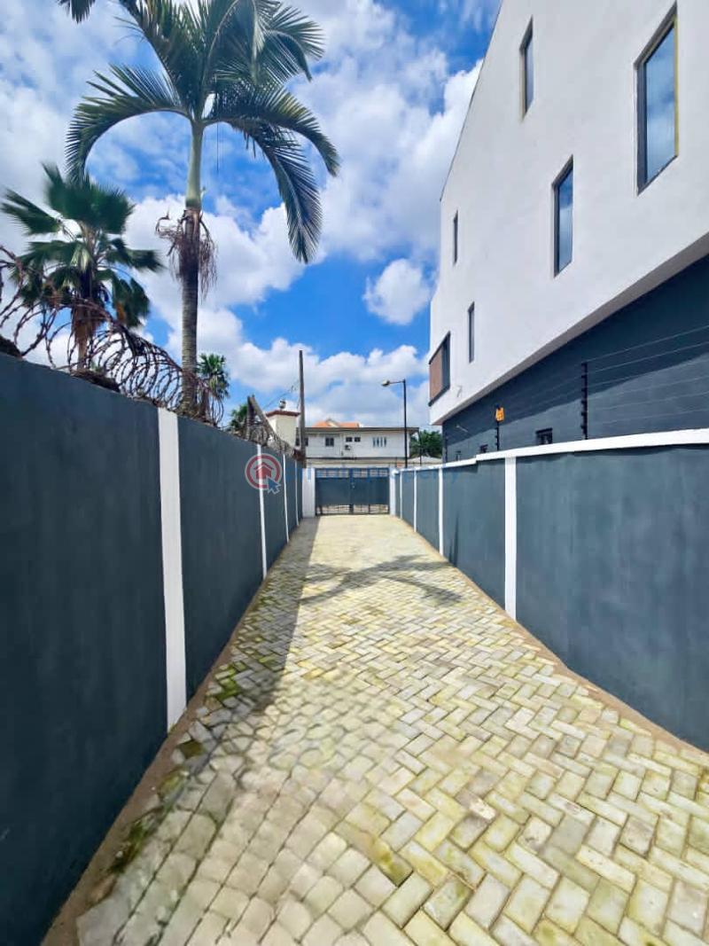 4 bedroom Duplex For Sale Anthony Village Maryland Lagos - 3