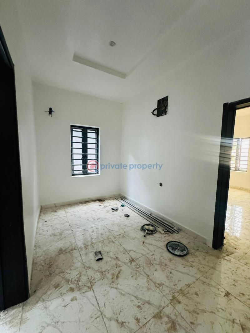 4 bedroom Semi detached Duplex For Sale Magodo Kosofe/Ikosi Lagos - 5