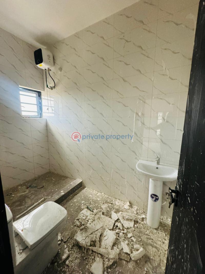 4 bedroom Semi detached Duplex For Sale Magodo Kosofe/Ikosi Lagos - 12