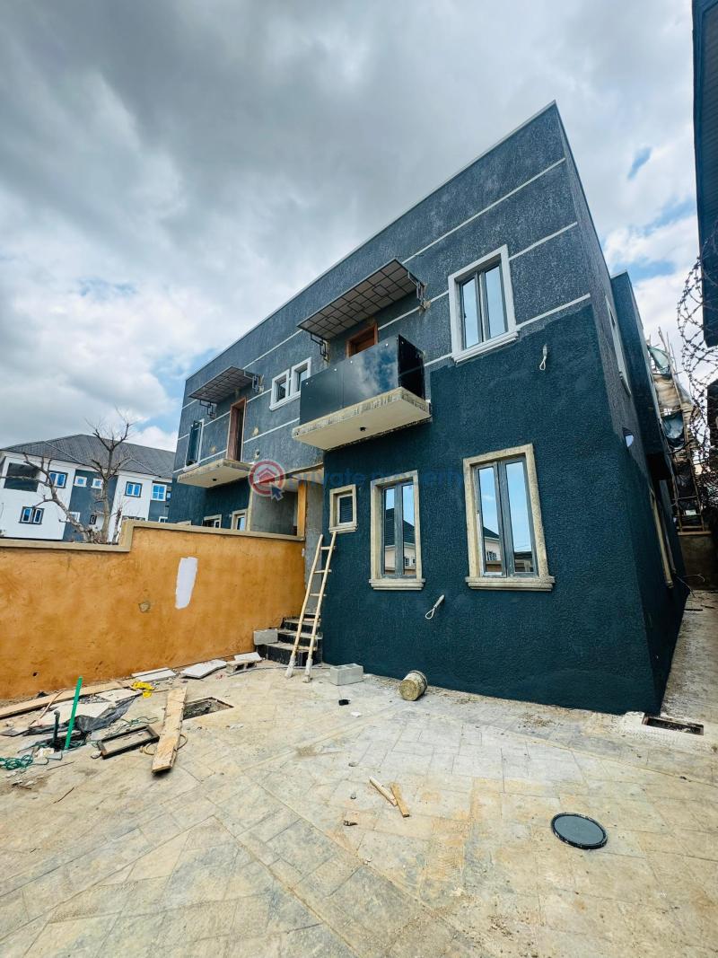 4 bedroom Semi detached Duplex For Sale Magodo Kosofe/Ikosi Lagos - 0