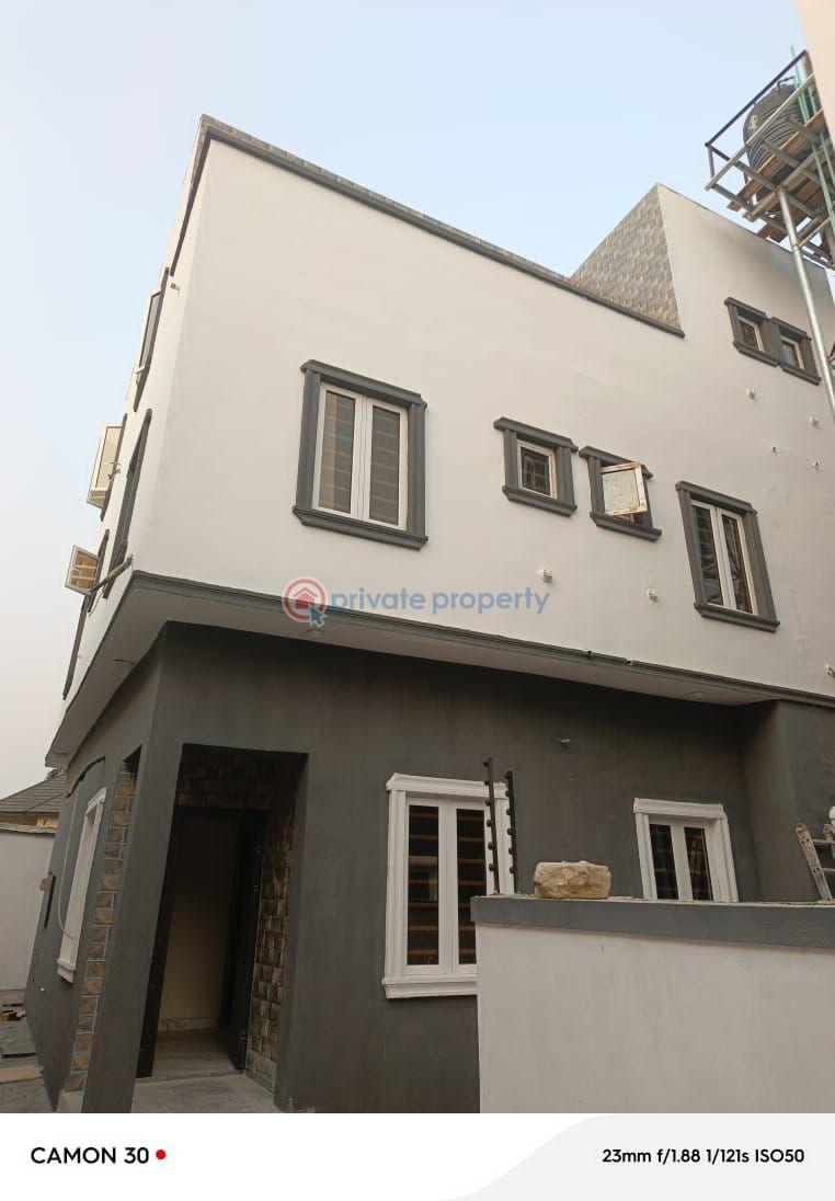 4 bedroom Semi detached Duplex For Sale Magodo GRA Phase 1 Ojodu Lagos