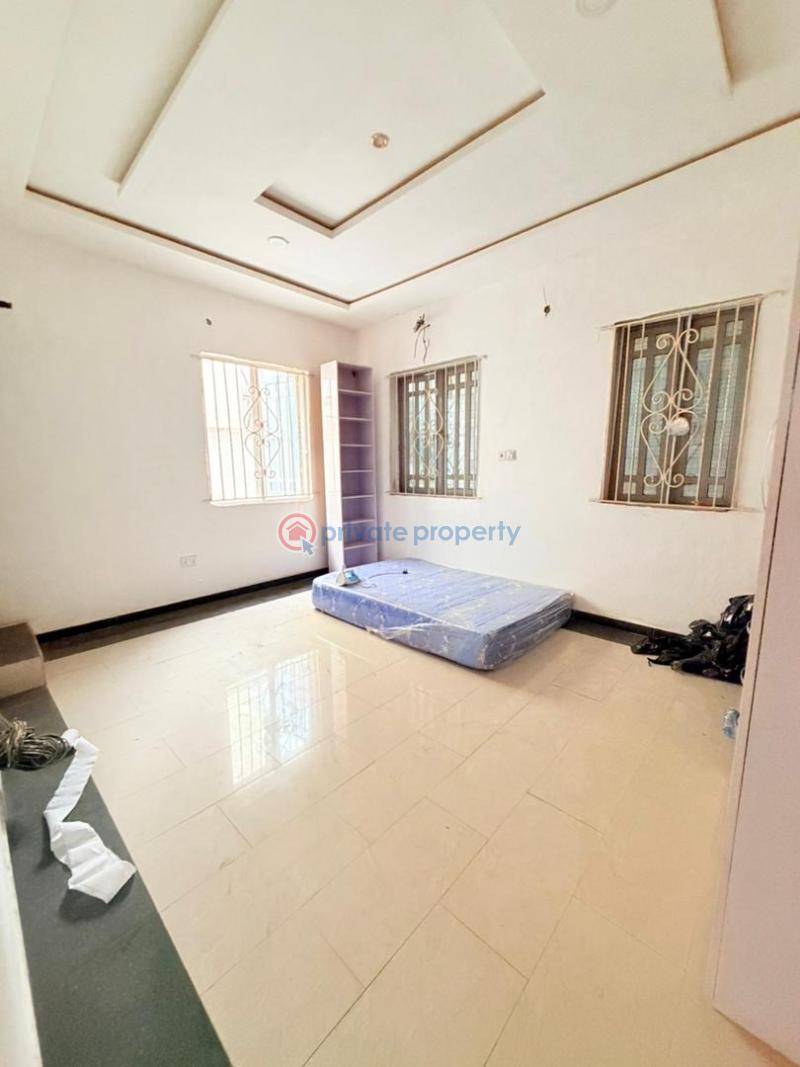 4 bedroom Semi detached Duplex For Sale Anthony Village Maryland Lagos - 6