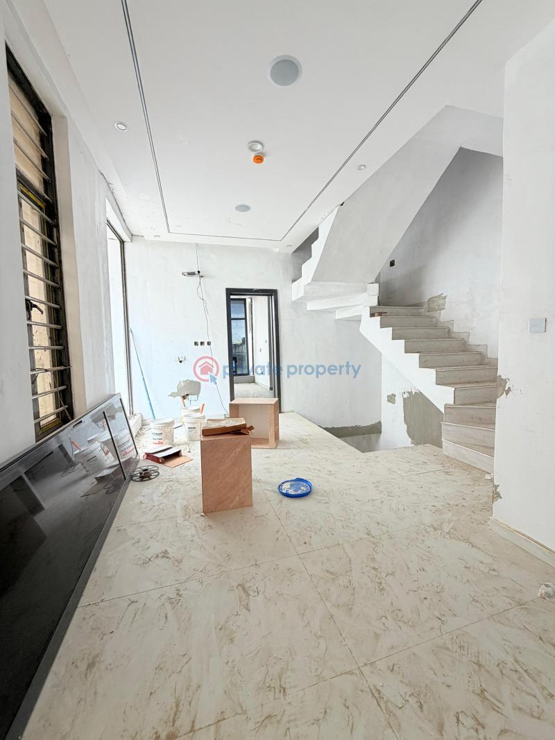 4 bedroom Semi detached Duplex For Sale Omole Phase 2 Ojodu Lagos - 2