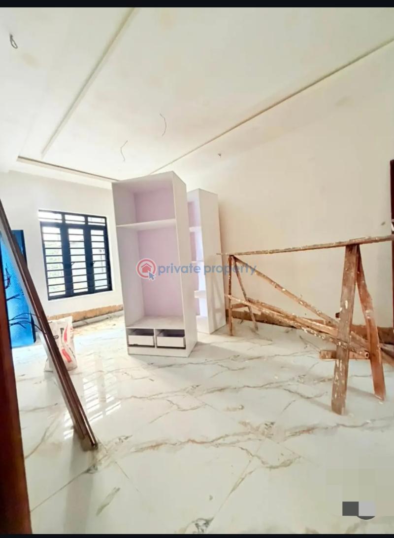 4 bedroom Semi detached Duplex For Sale Magodo Phase 2 Berger Ojodu Lagos - 3