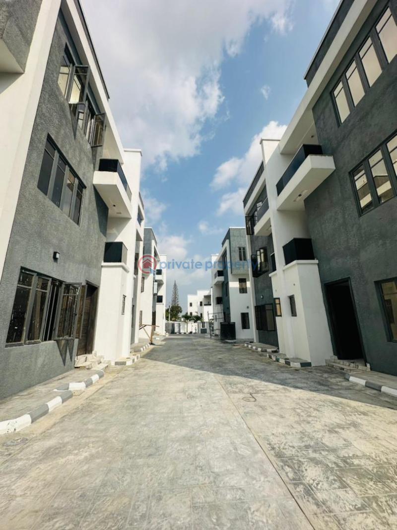 4 bedroom Semi detached Duplex For Sale Maryland Lagos - 1