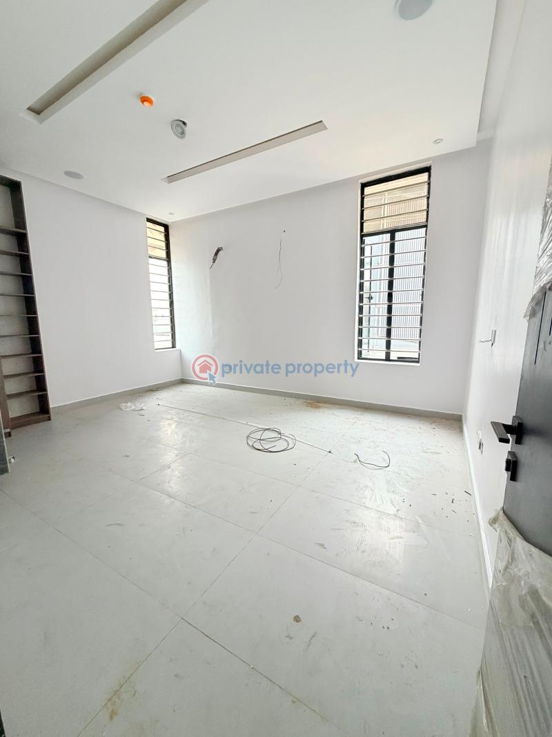 4 bedroom Semi detached Duplex For Sale Omole Phase 2 Ojodu Lagos - 1