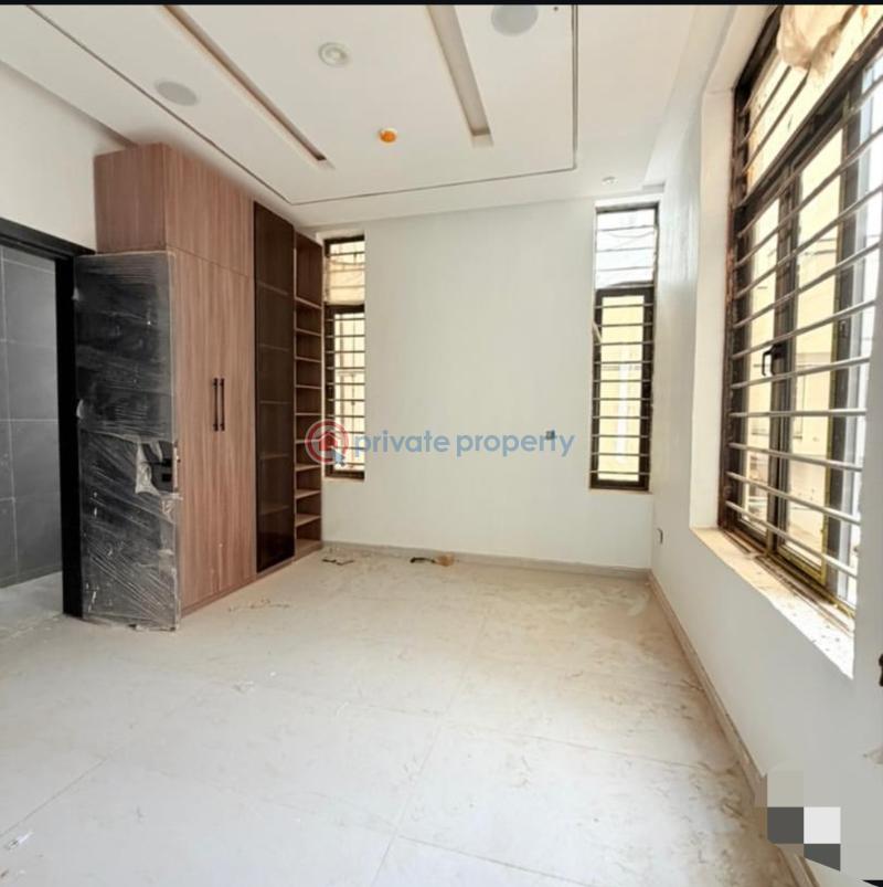 4 bedroom Semi detached Duplex For Sale Omole Phase 2 Ojodu Lagos - 8