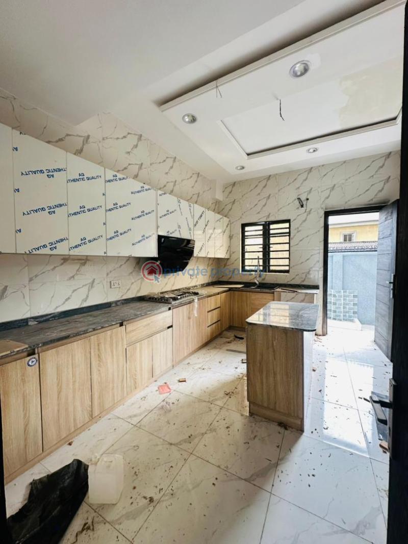 4 bedroom Semi detached Duplex For Sale Maryland Lagos - 10