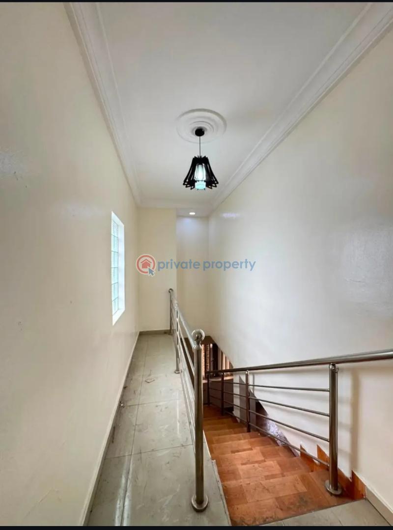 4 bedroom Semi detached Duplex For Sale Surulere Lagos - 5