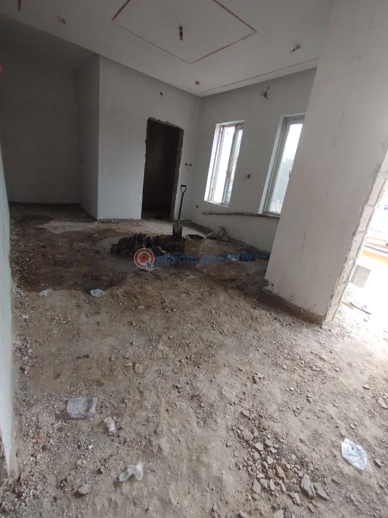 4 bedroom Semi detached Duplex For Sale Surulere Lagos - 9