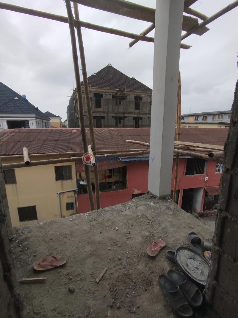 4 bedroom Semi detached Duplex For Sale Surulere Lagos - 13