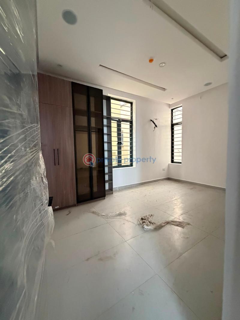 4 bedroom Semi detached Duplex For Sale Omole Phase 2 Ojodu Lagos - 3