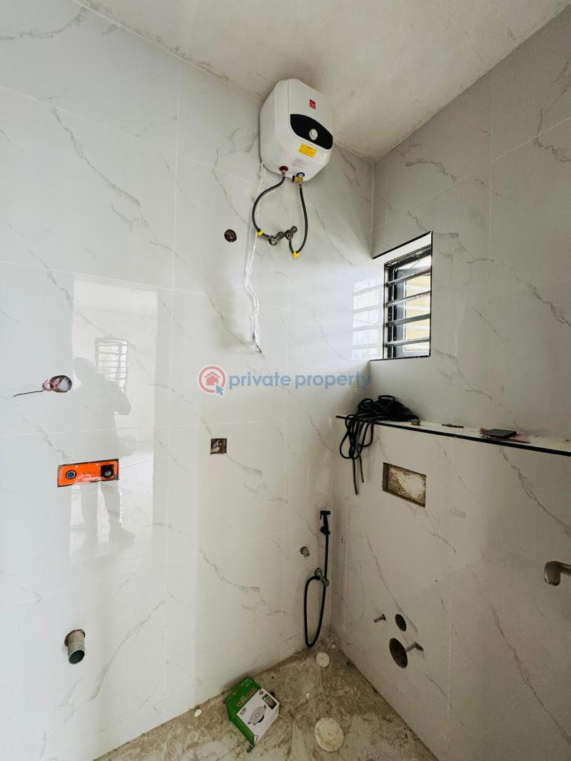 4 bedroom Semi detached Duplex For Sale Omole Phase 1 Ojodu Lagos - 8