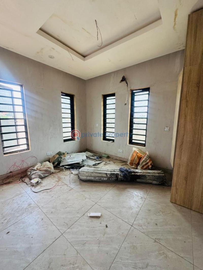 4 bedroom Semi detached Duplex For Sale Maryland Lagos - 13